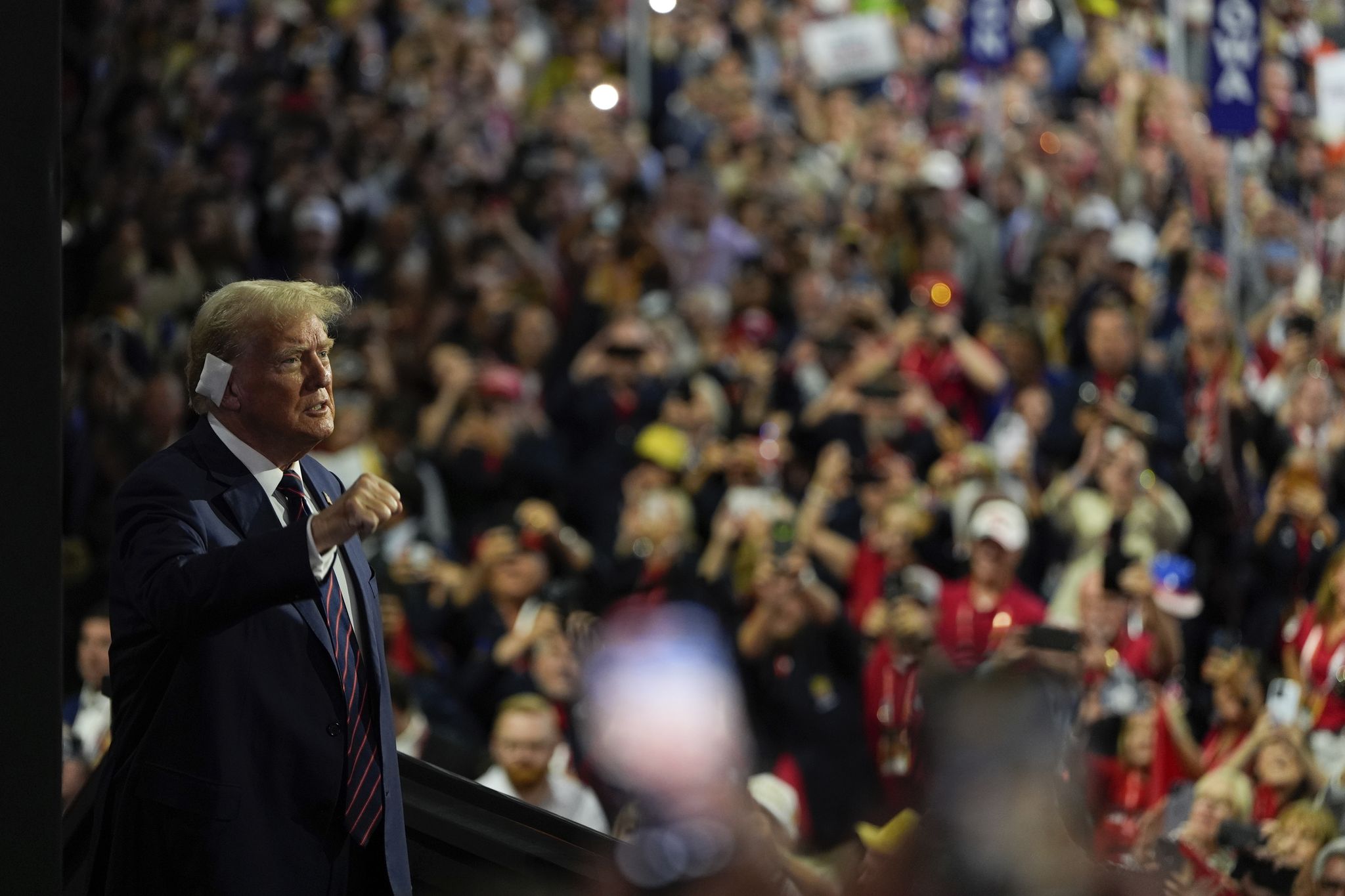 GOP considering Dallas for rare midterm convention