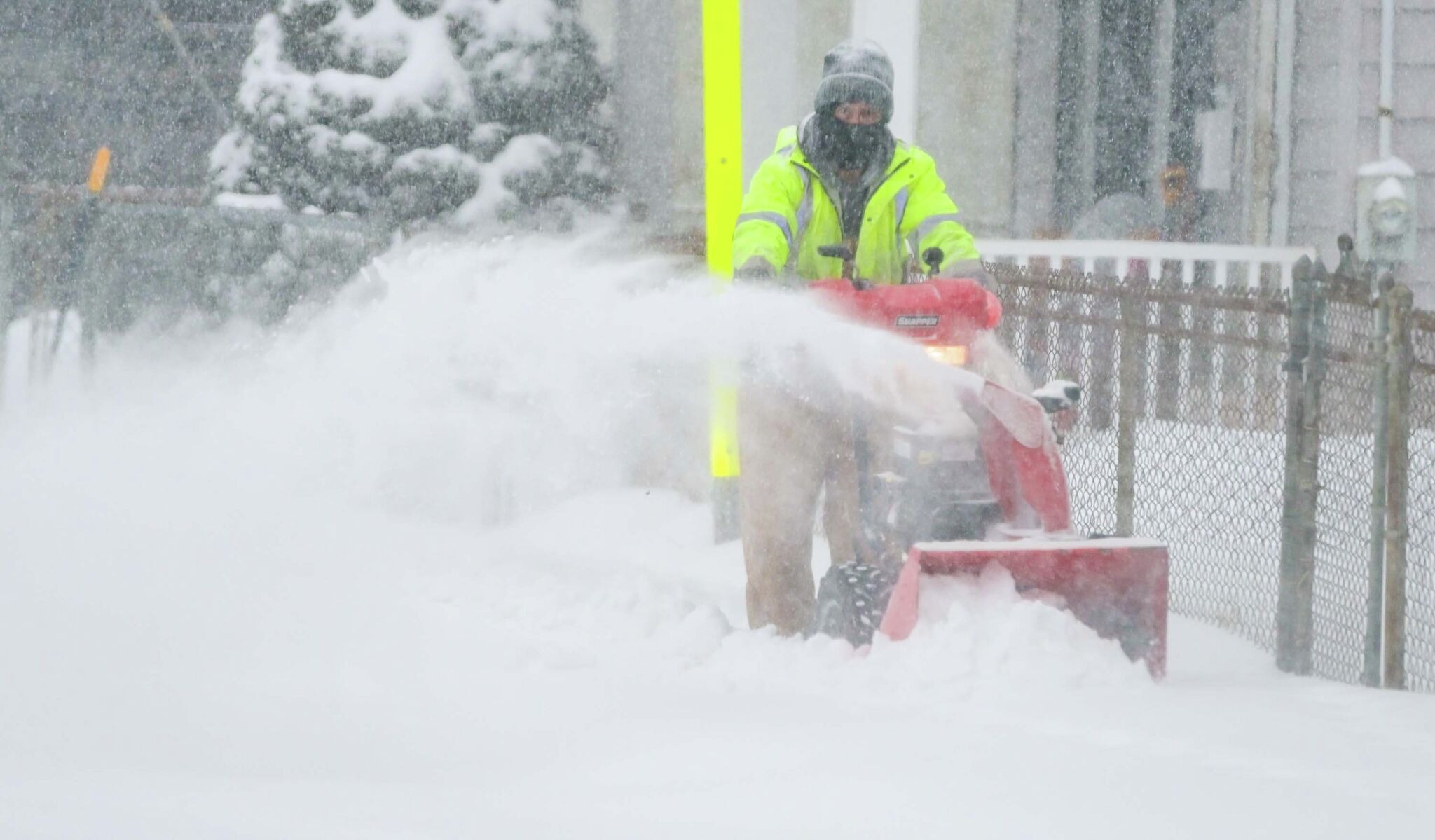 Major winter storm spurs CT state of emergency and travel ban