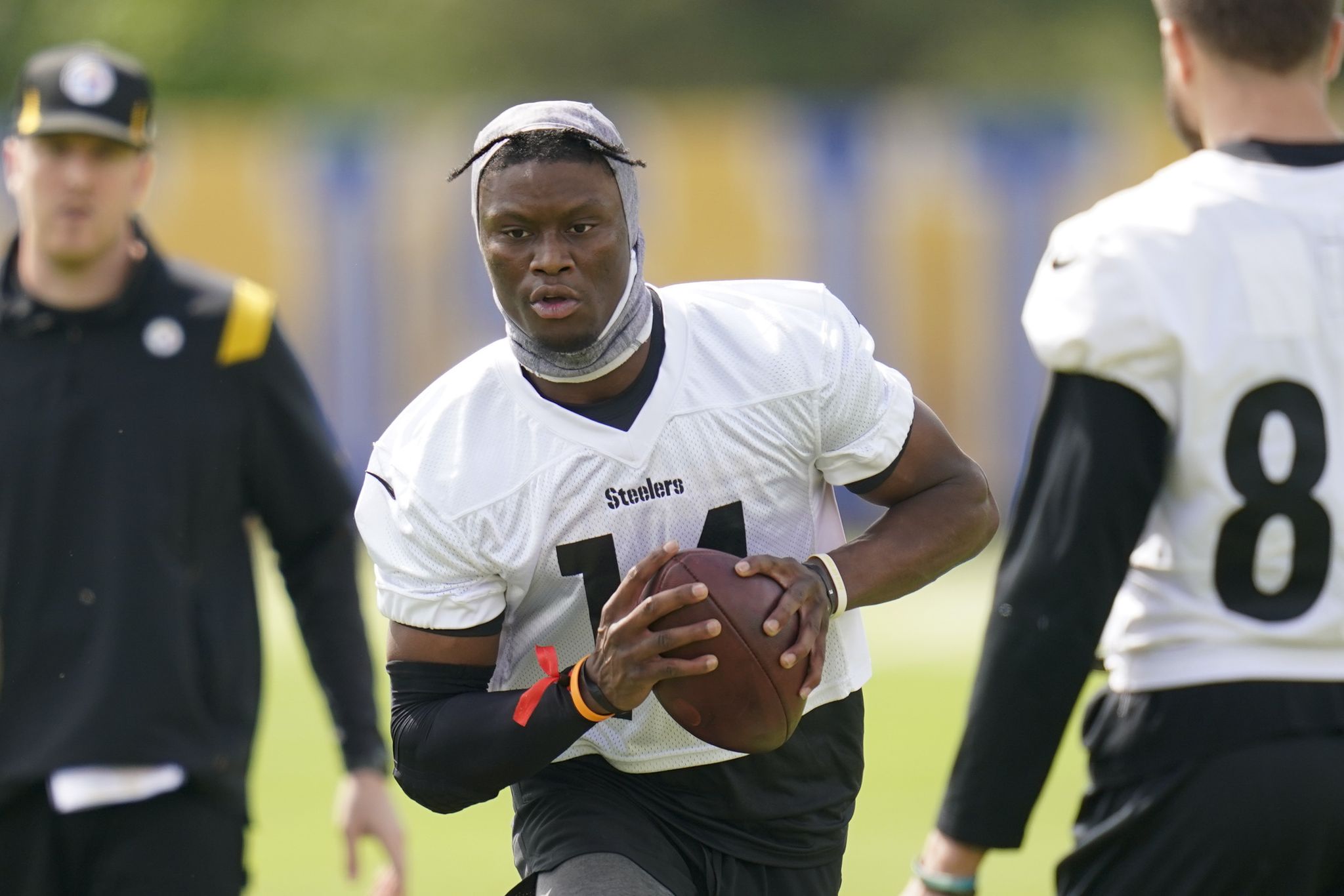 George Pickens' playmaking ability is exactly what Cowboys need