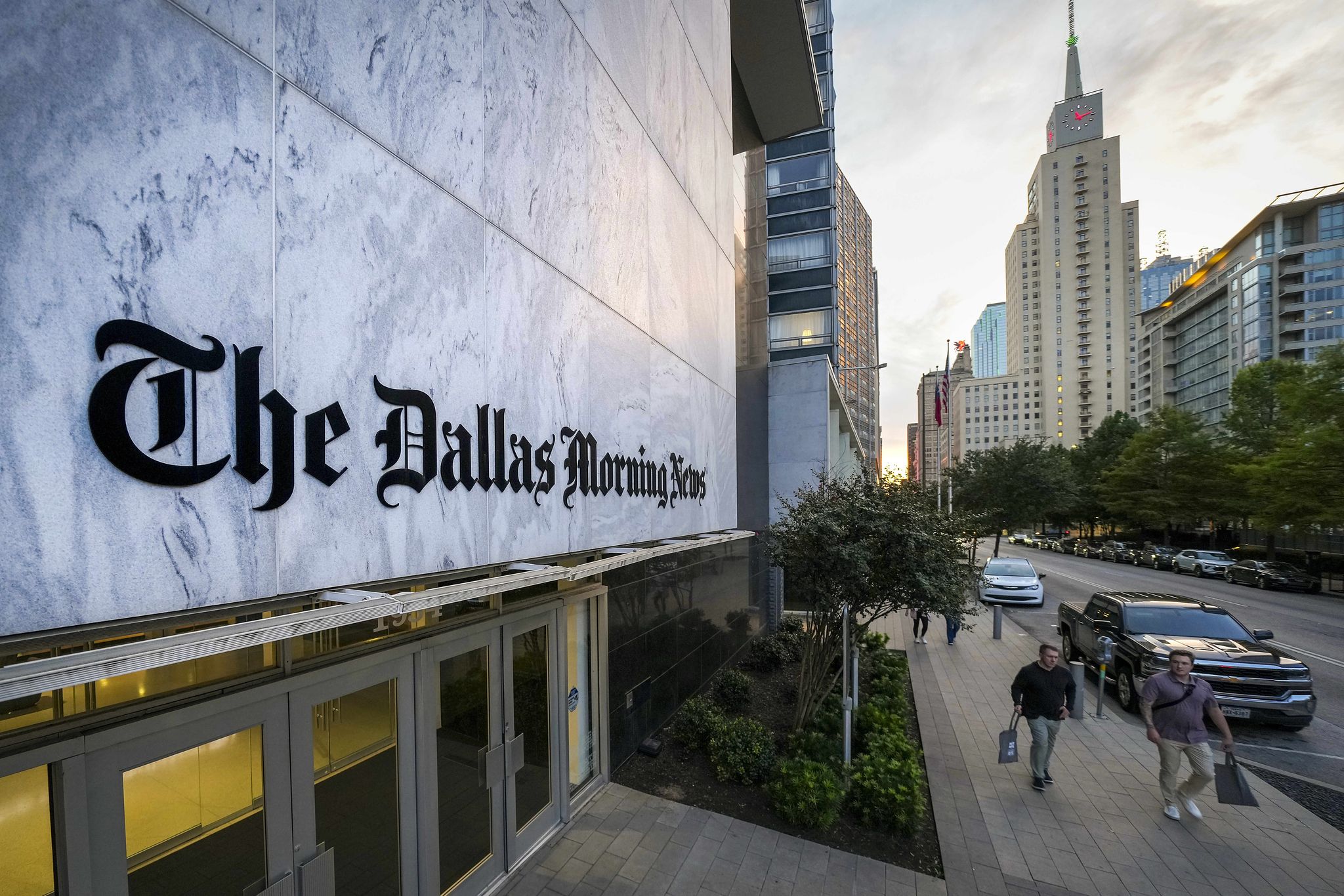 Hearst purchase marks changing of the guard for nearly 140-old Dallas Morning News