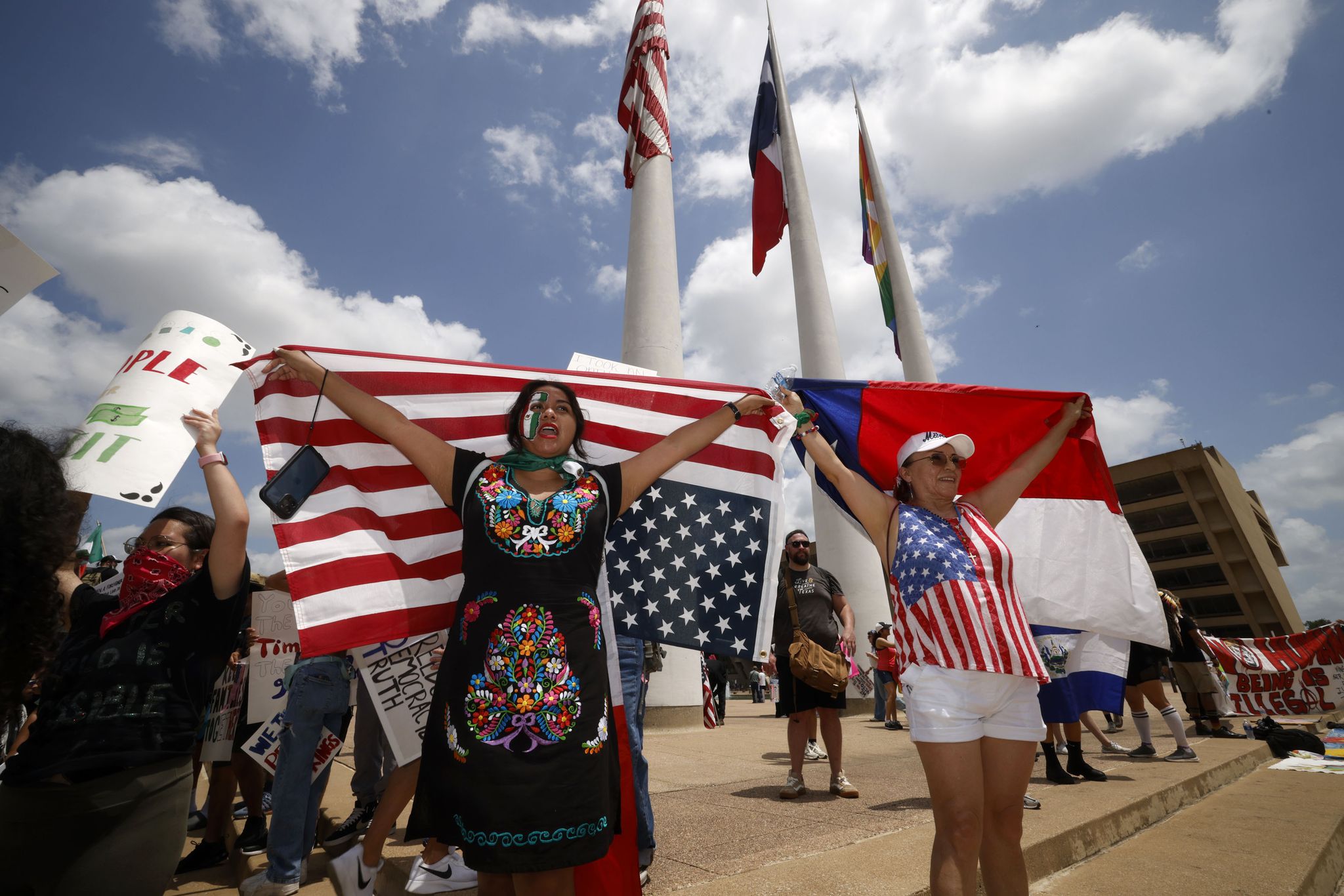 No Kings protests draw thousands; credible threat ID'd in Austin