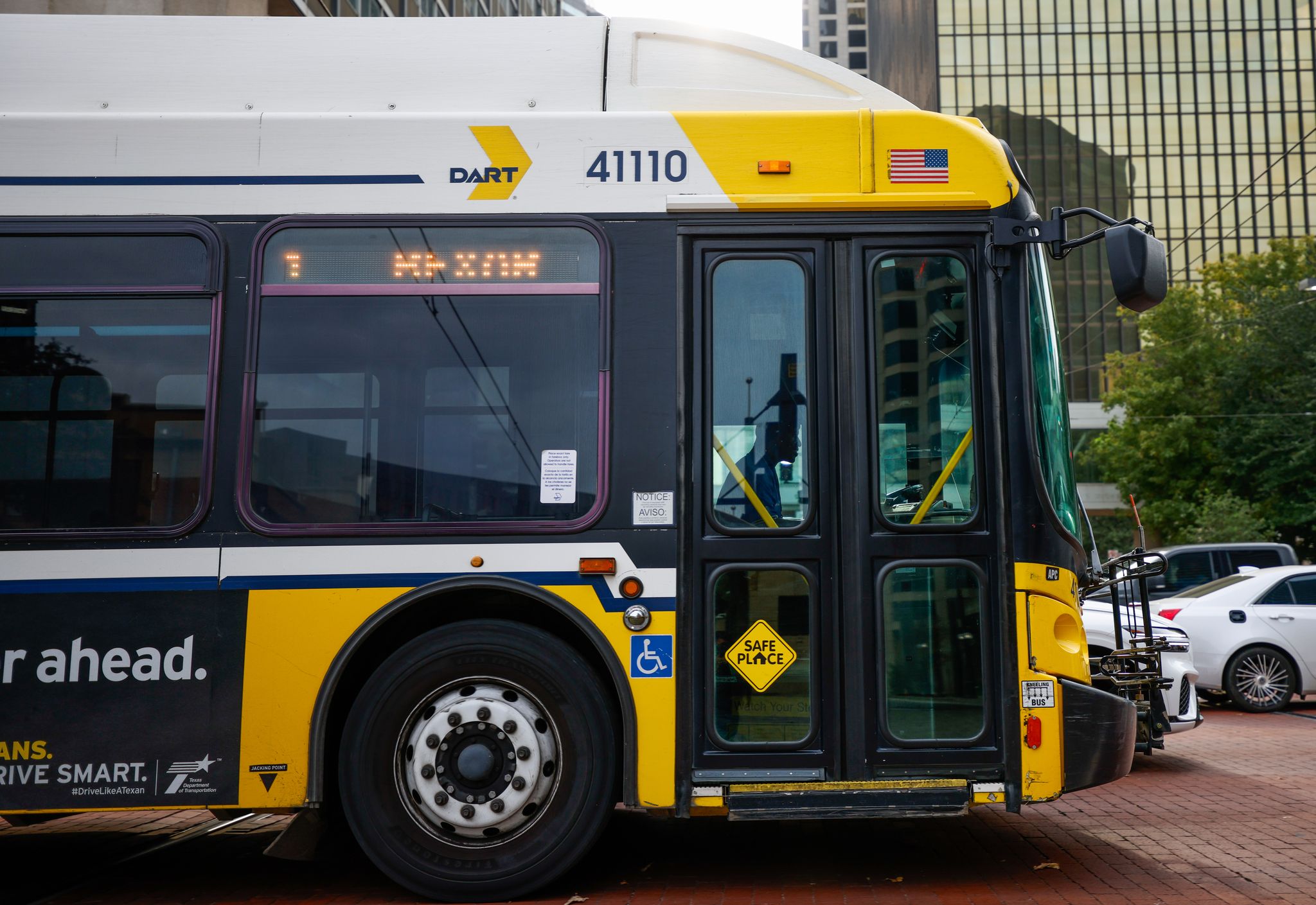 Highland Park mayor: Why our town is re-examining DART