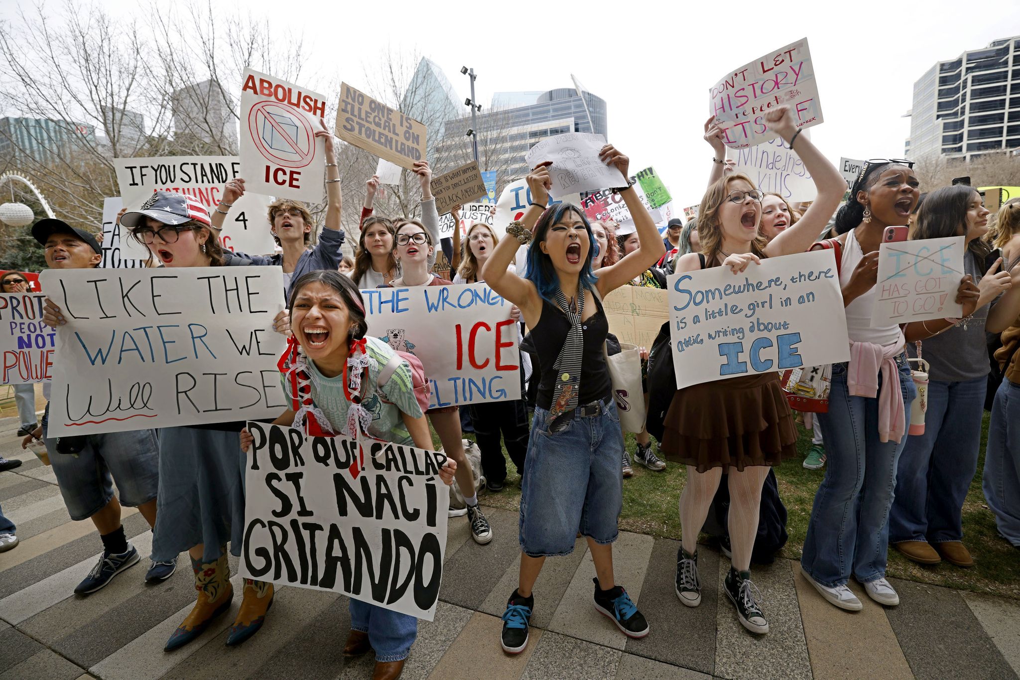 Dallas ISD students walk out to protest ICE, immigration crackdown
