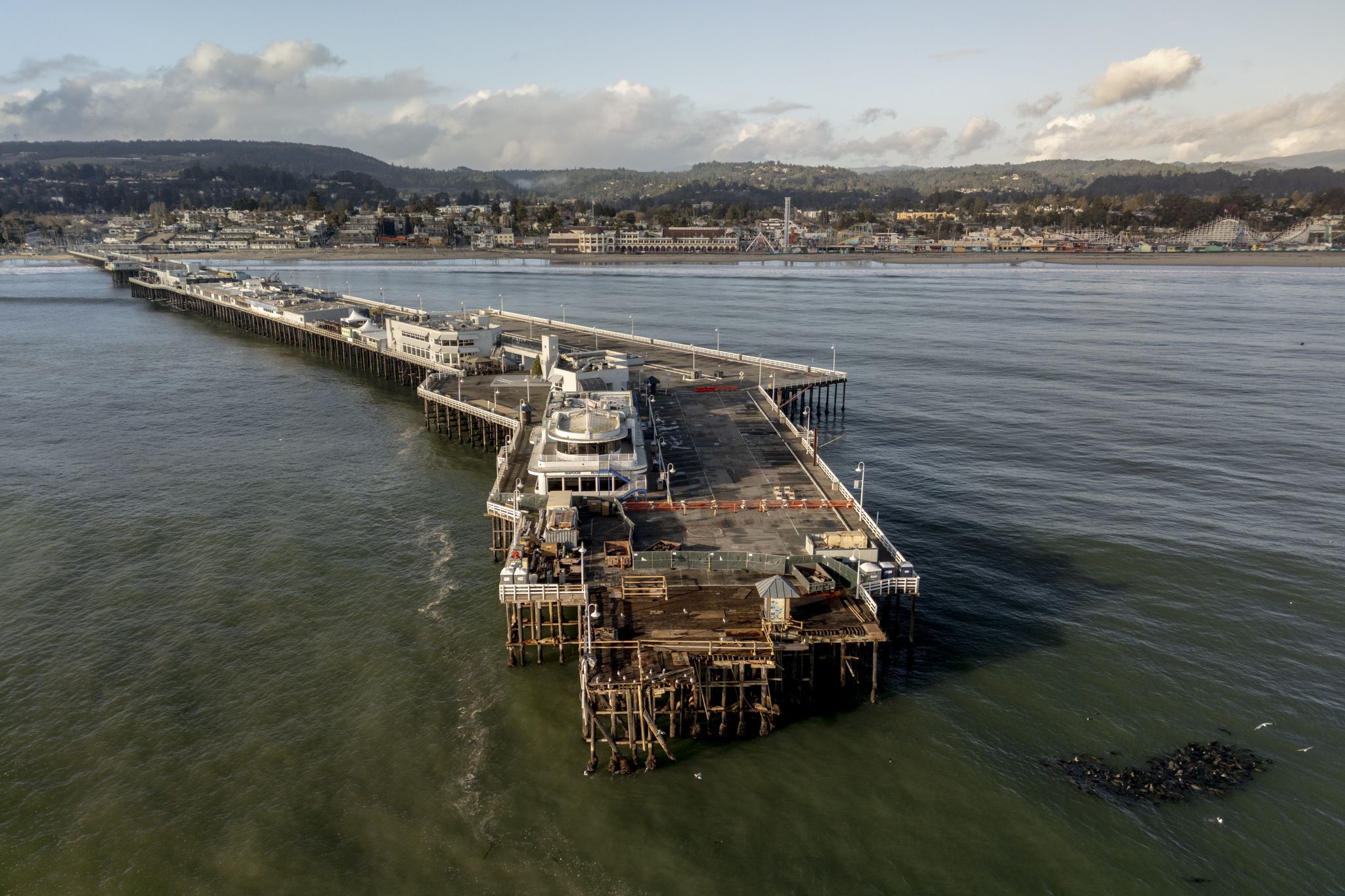 Santa Cruz Wharf sets date for full reopening