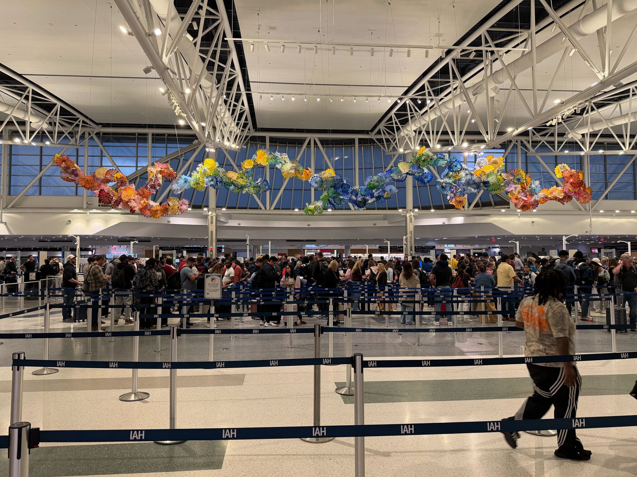 IAH and Hobby Airport security wait times could rise in Houston: HAS
