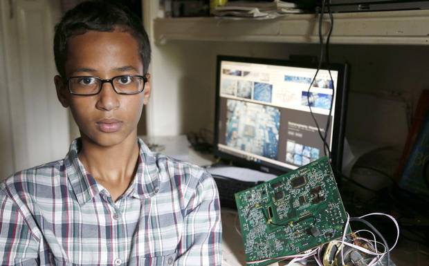 Ahmed Mohamed swept up, 'hoax bomb' charges swept away as Irving teen's story floods social media
