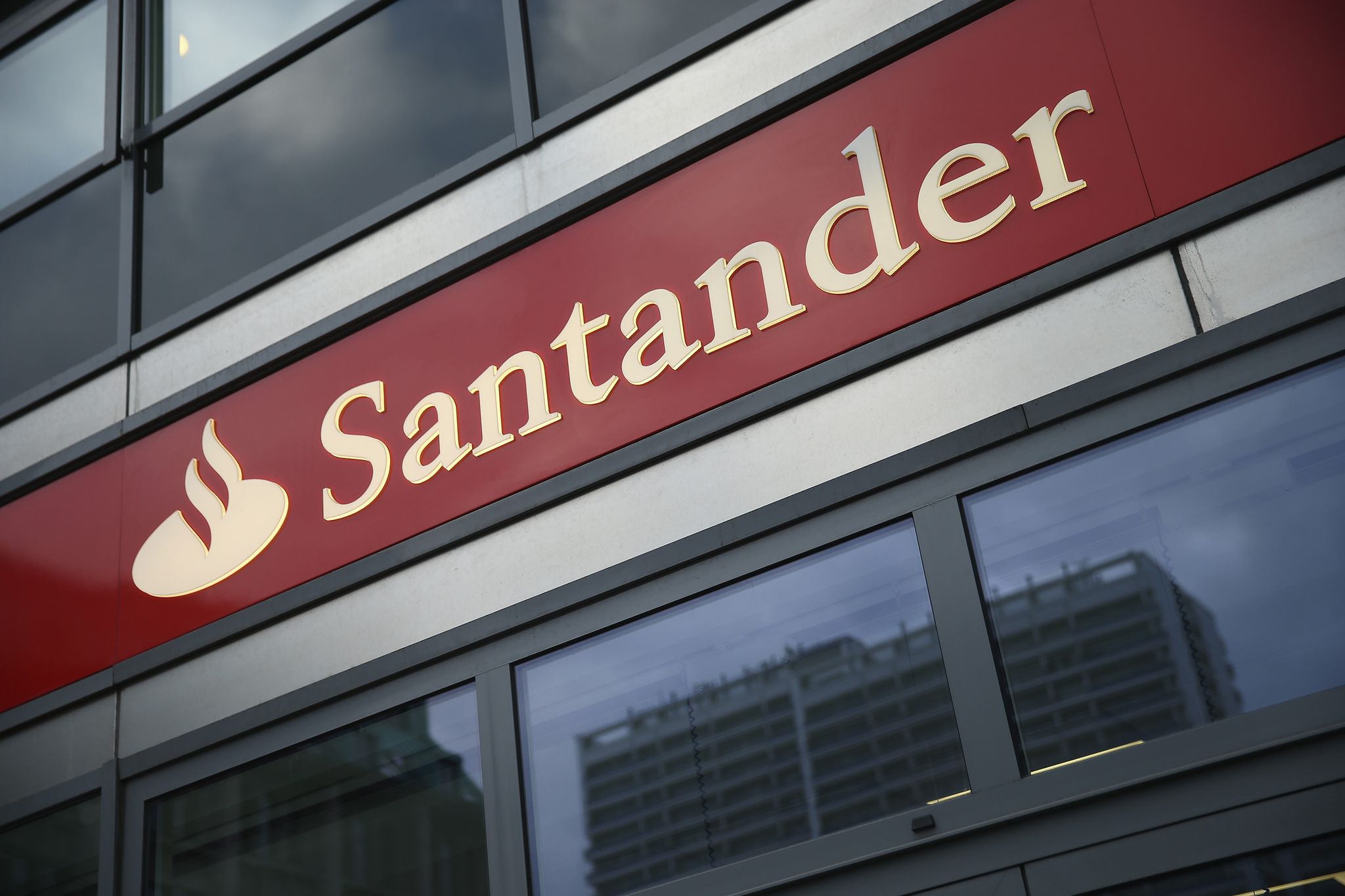 Moody's: Dallas-based Santander Consumer verified income on only 3% of auto loans it sold