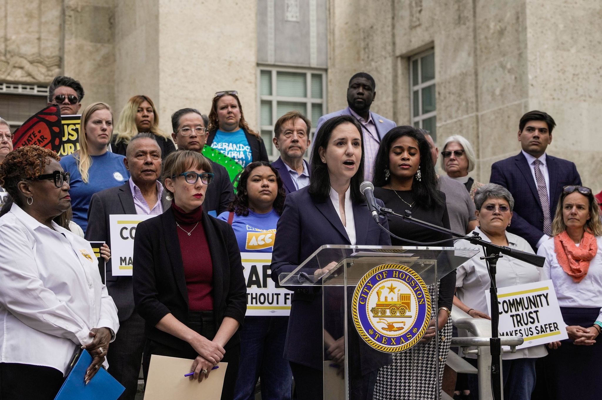 Houston proposal would limit ICE holdovers, change police protocol