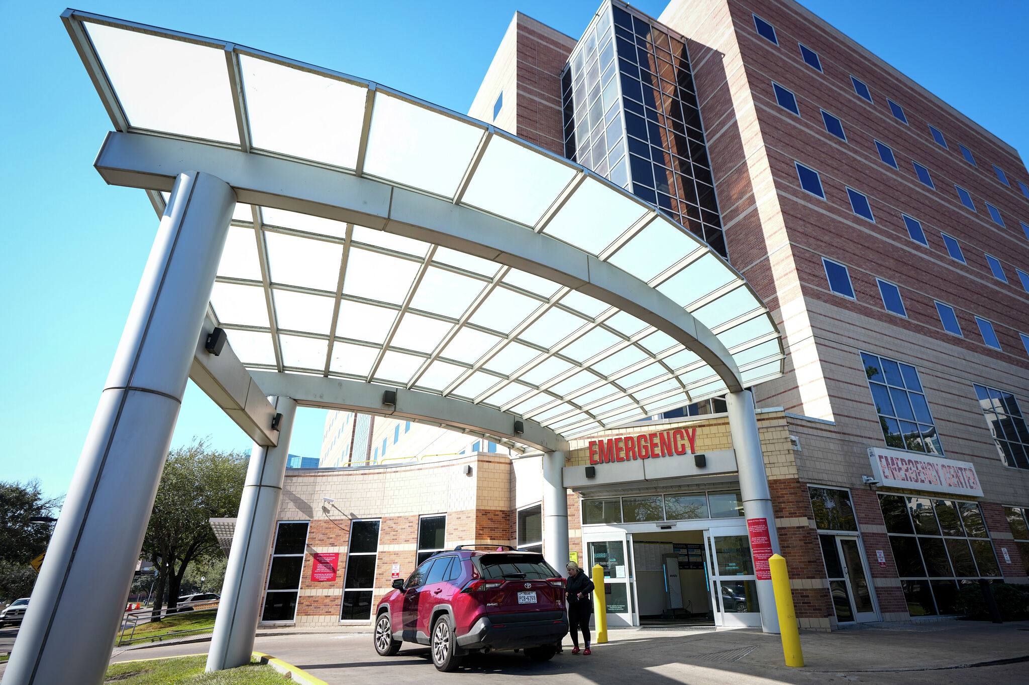 Houston hospital system sues insurer over unpaid medical bills