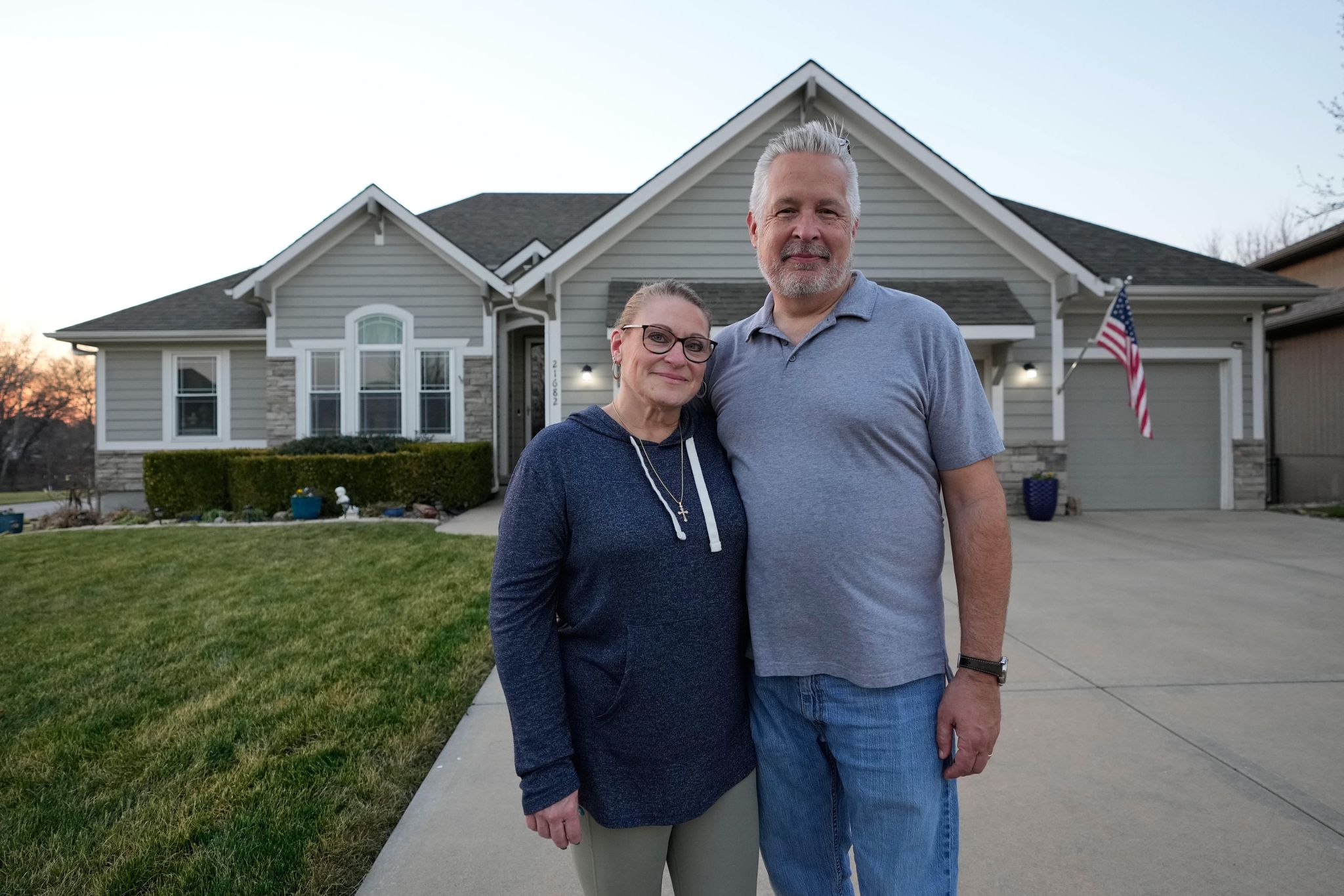 Housing market trends favor home shoppers, but Iran war clouds the outlook for mortgage rates