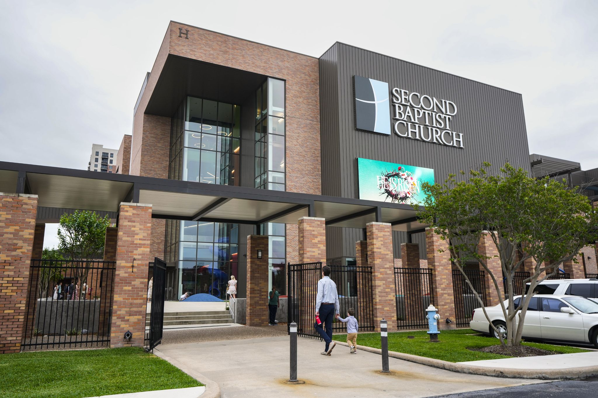Houston's Second Baptist trial date changed as court orders mediation