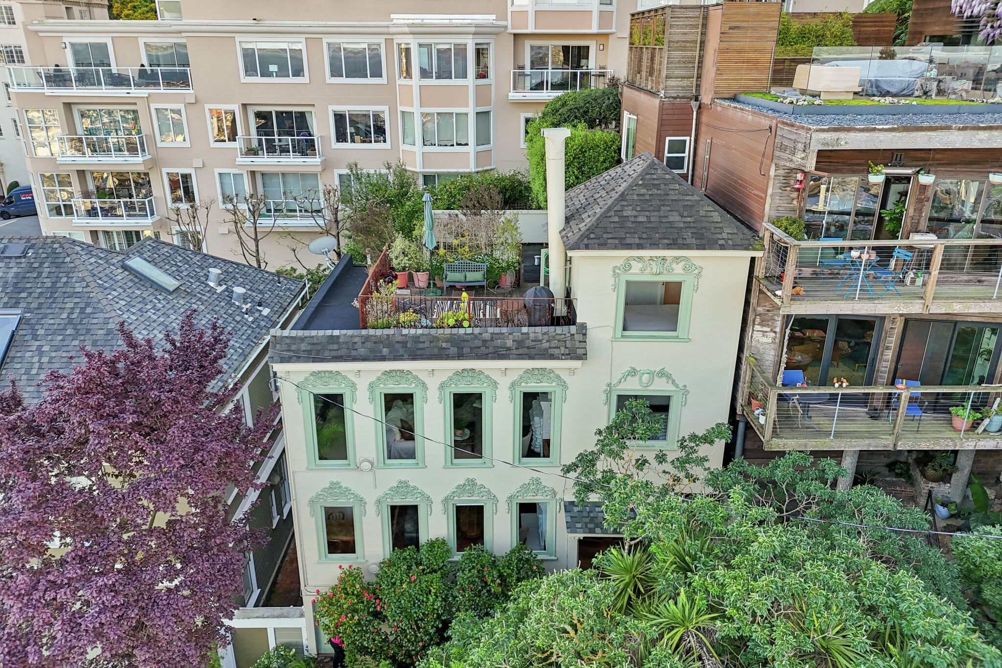 David Byrne's former San Francisco spot lists for $1.9M