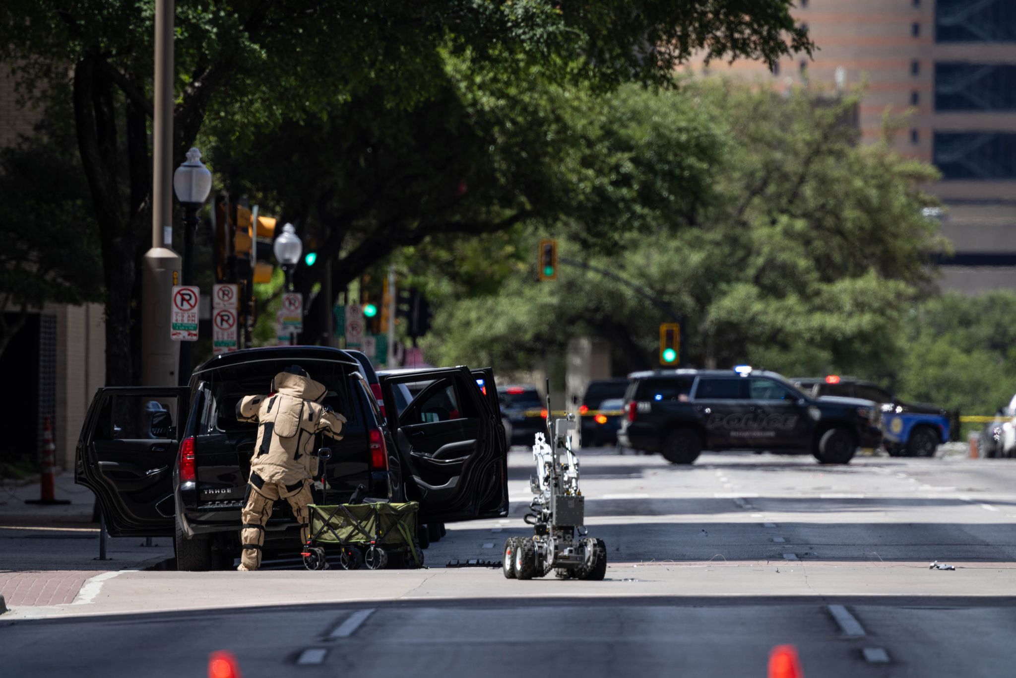 Dallas College's El Centro campus on lockdown, alert says