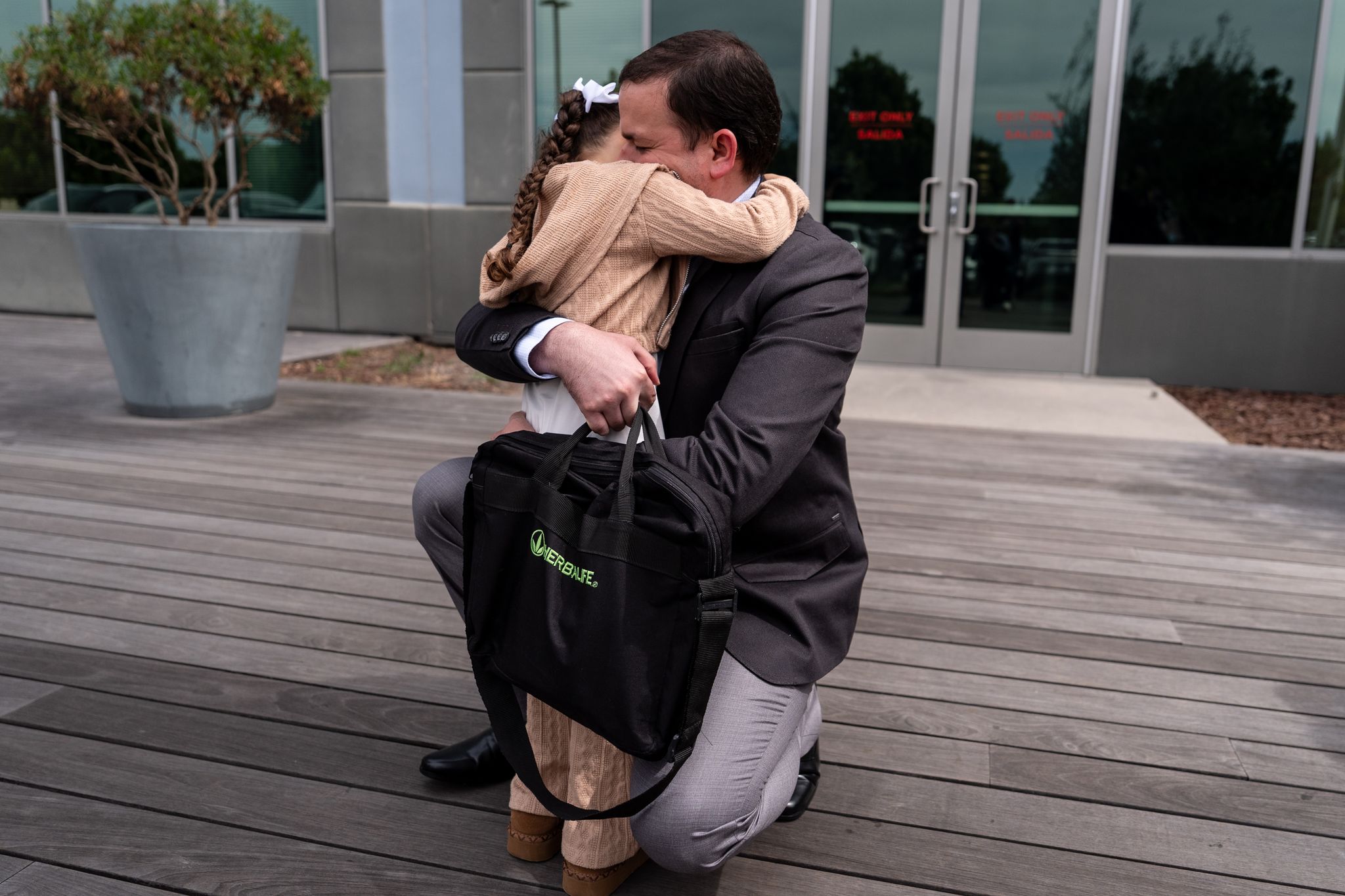 A Venezuelan doctor in ICE custody misses husband's asylum interview after being detained at airport