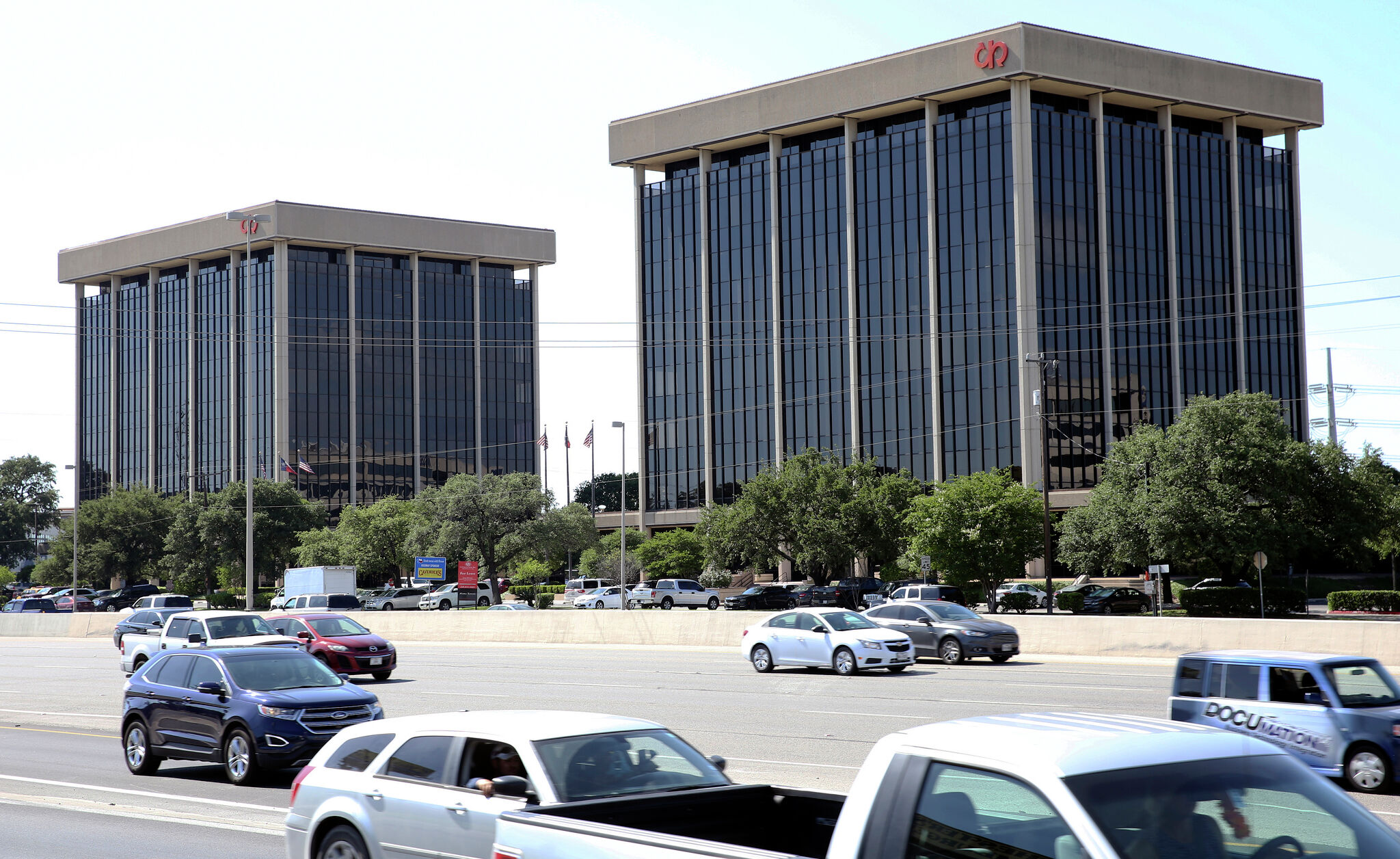 San Antonio offices complexes facing foreclosure again