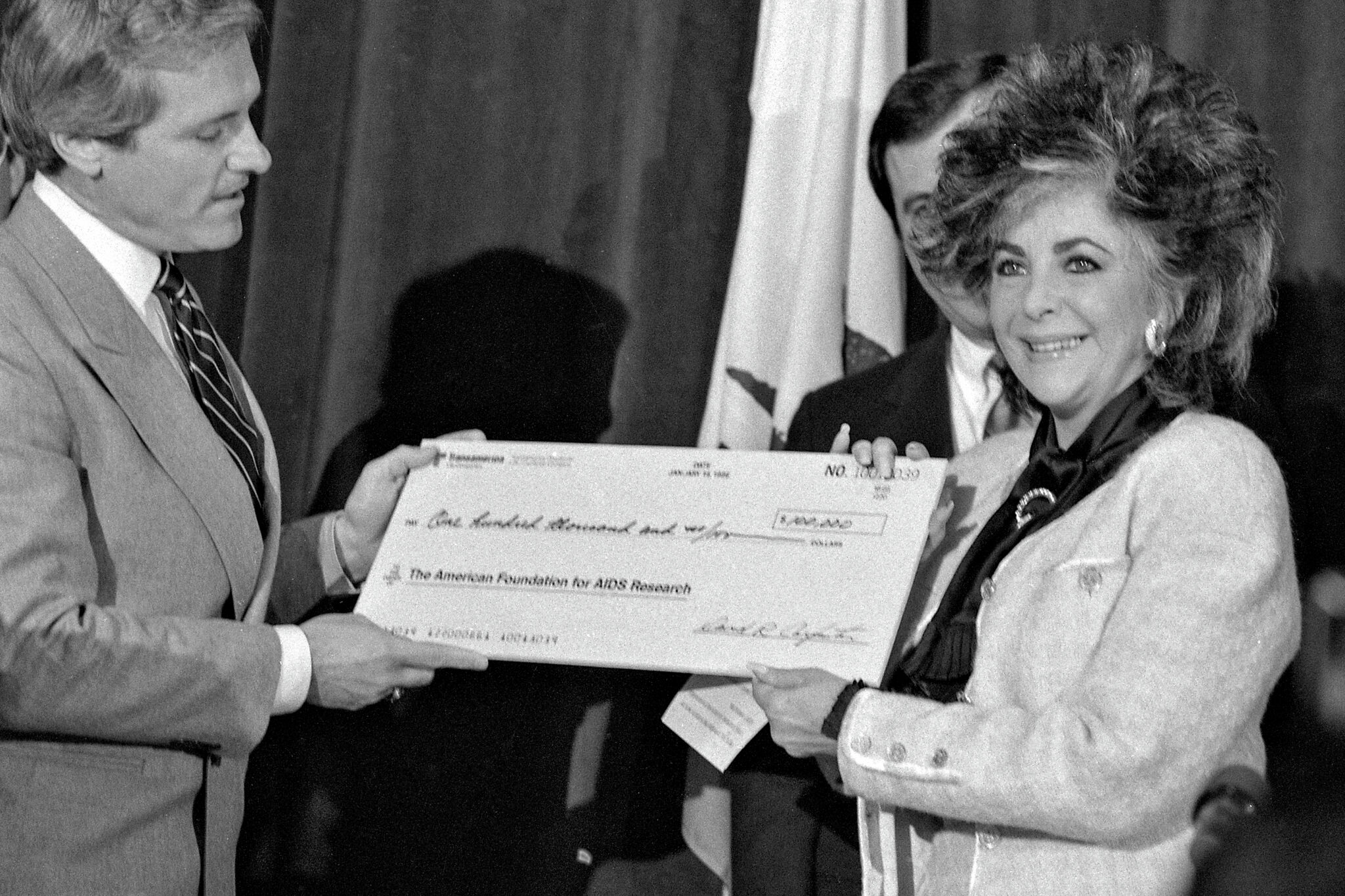 Inside Elizabeth Taylor’s secret visit to an SF AIDS ward