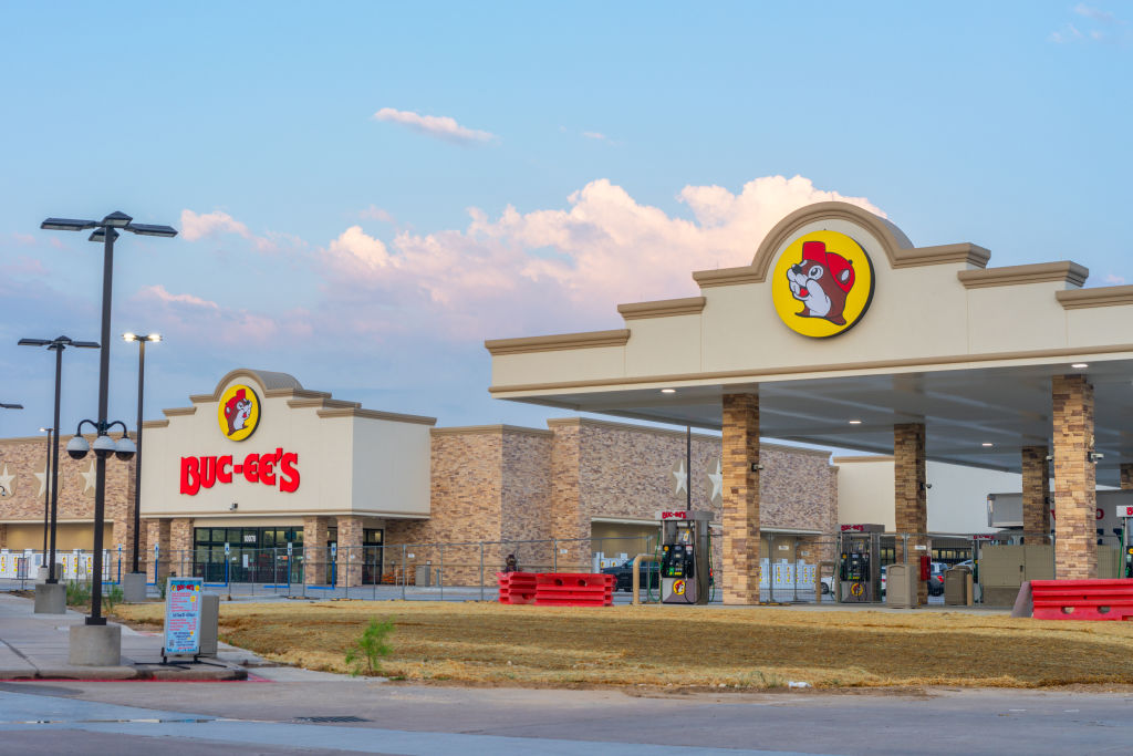 Buc-ee's hockey puck-sized peanut butter treat has fans enthralled