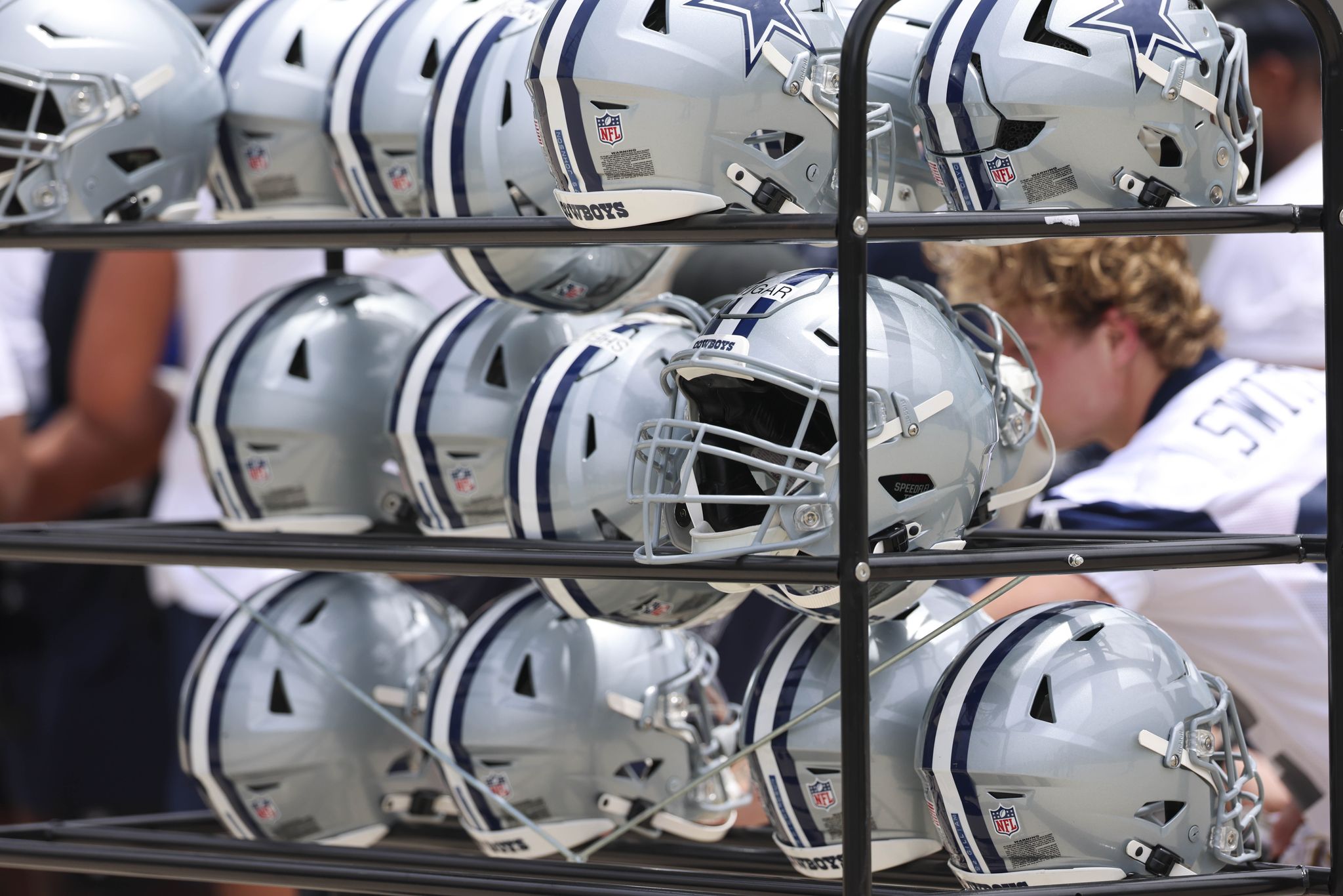Dallas Cowboys add one UDFA rookie offensive tackle, waive another