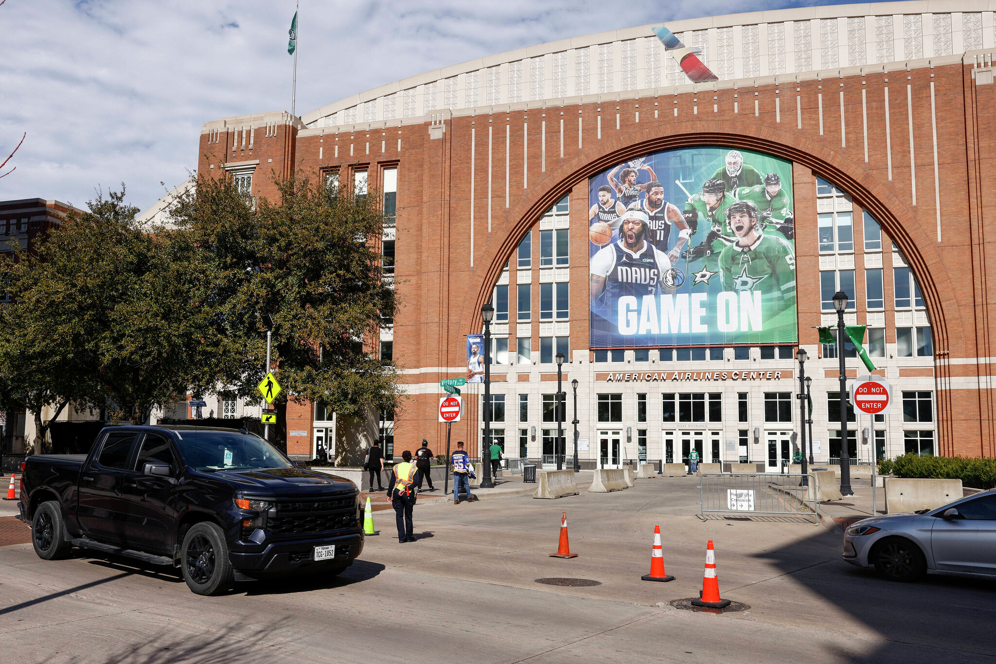 Dallas Wings will play all home games at AAC next year, coach says