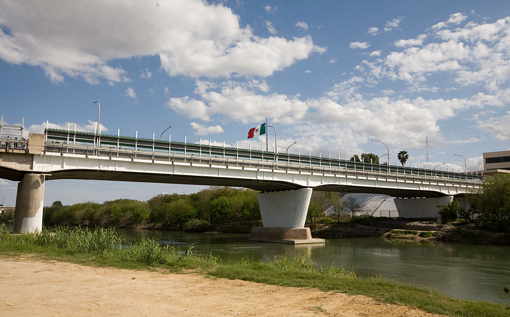 Laredo proposes alternative border fencing for Rio Grande
