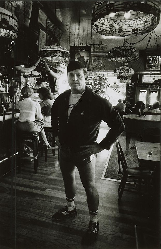 Henry Africa's bar goes out of business, Aug. 21, 1986