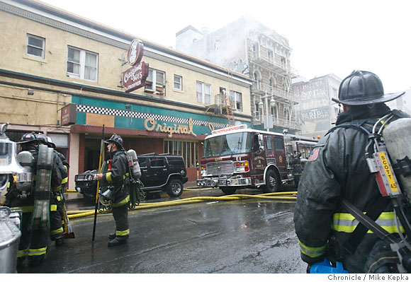 Fire forces S.F.'s Original Joe's to close