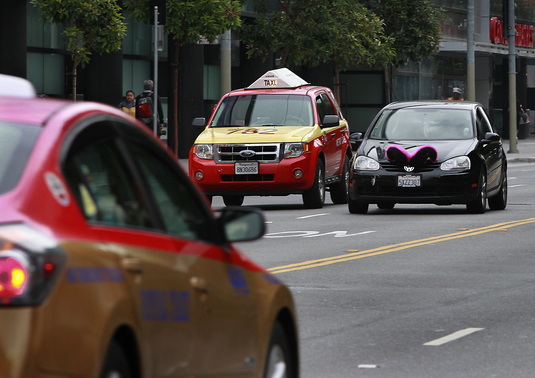 Putting brakes on ride-sharing apps