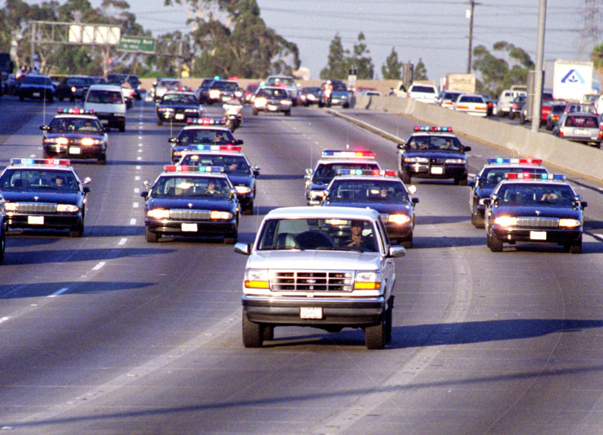 Juice on the loose: When O.J. stole the Rockets' thunder 25 years ago
