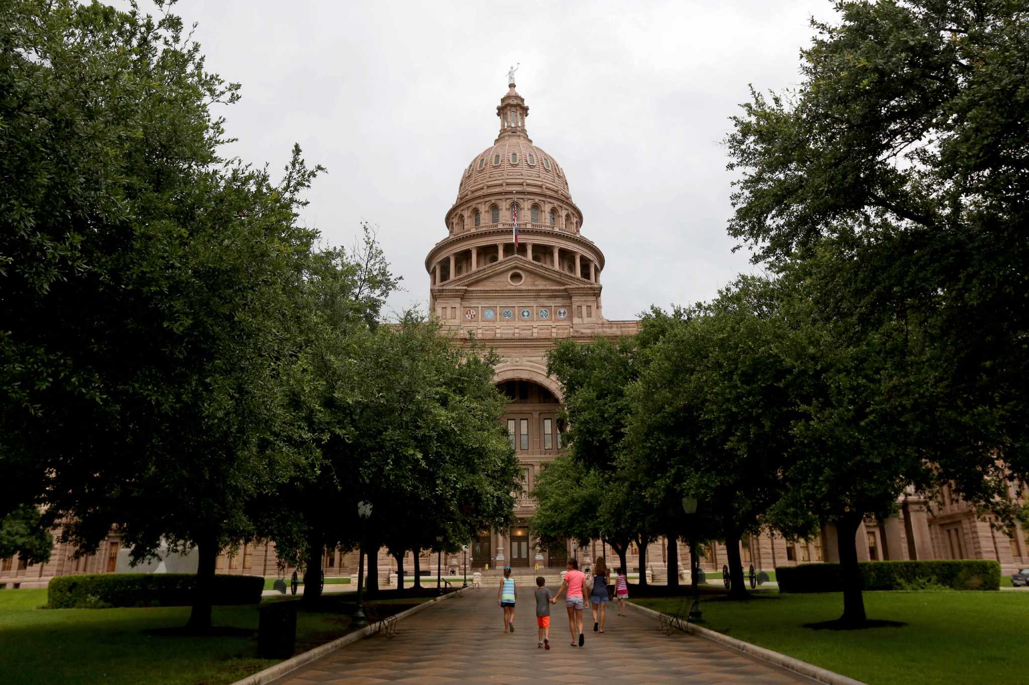 Texas officials frequently ignore hiring law for friends, campaign workers