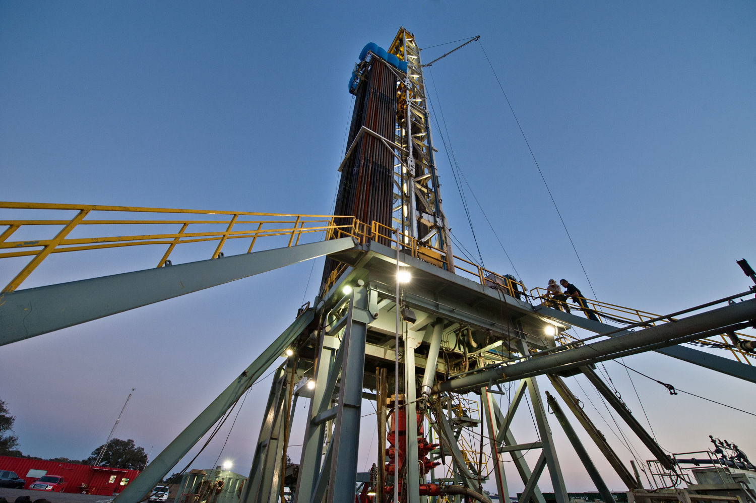 Shale giant says Permian oil faces shut ins on pipe shortage