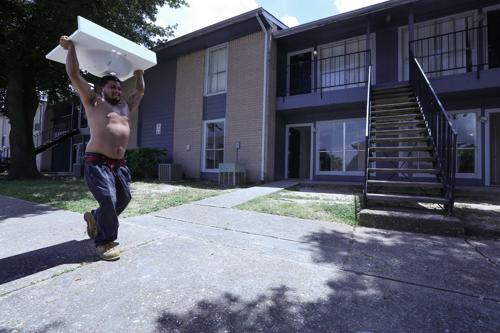 HUD: City's subsidized housing procedures promote segregation, violate Civil Rights Act