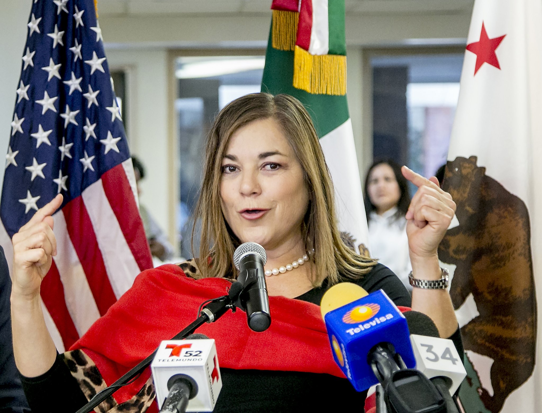 Senate hopefuls Harris, Sanchez to debate Oct. 5 in L.A.