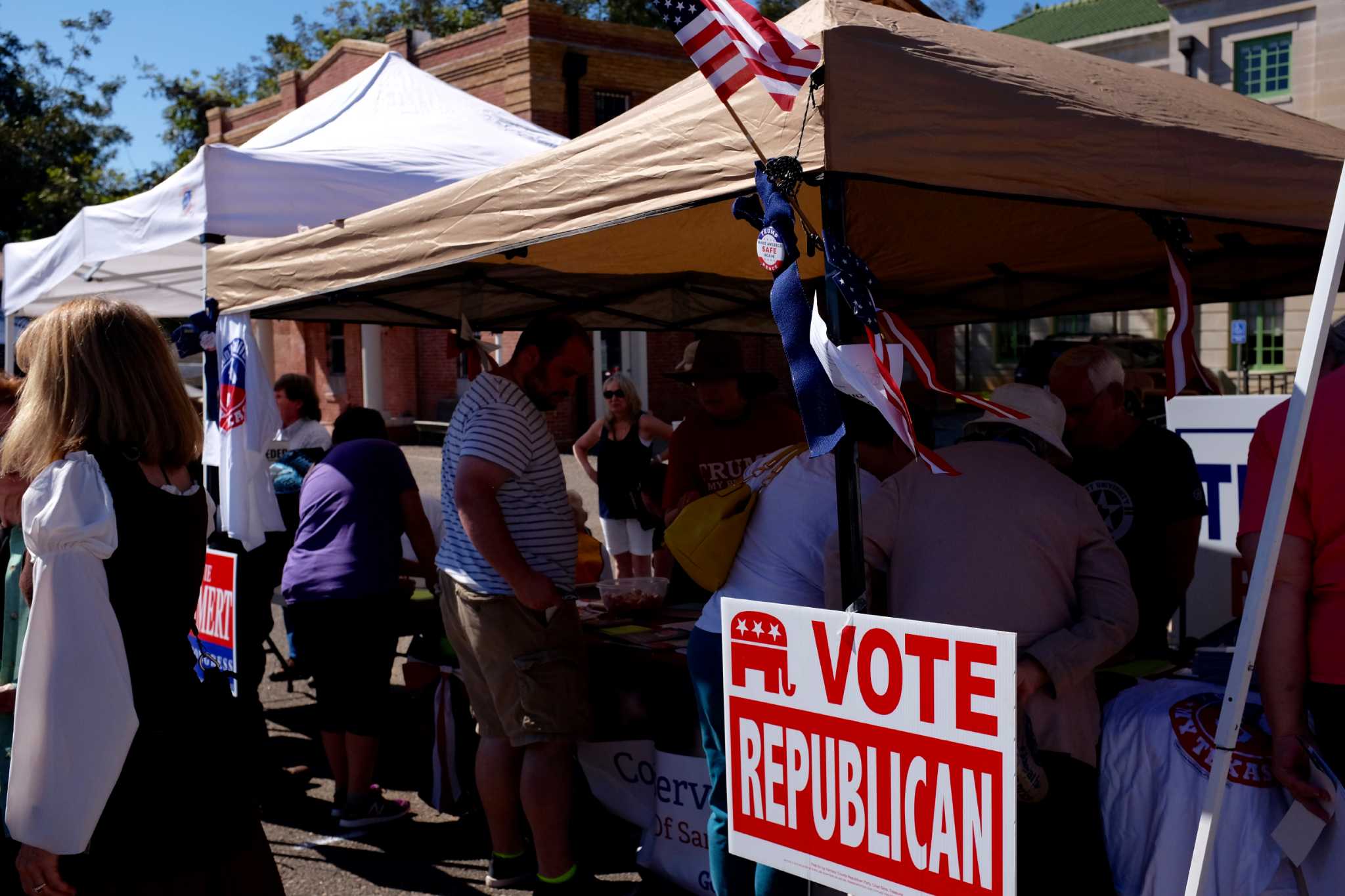 How economics does (and doesn't) affect Trump support in Texas