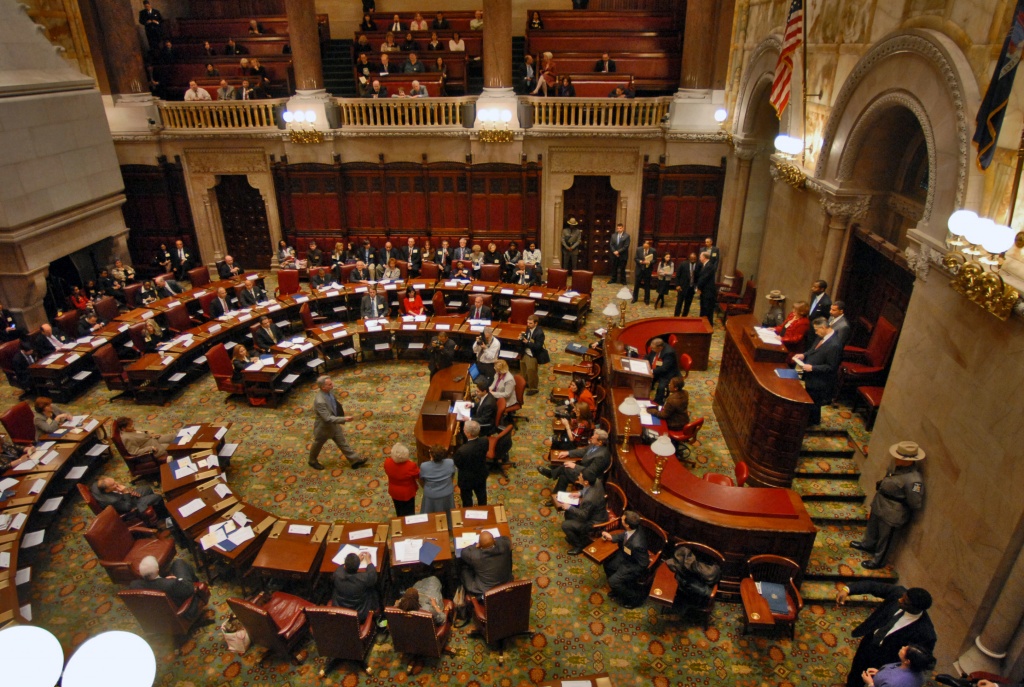 Senate passes sweeping ethics and oversight measures