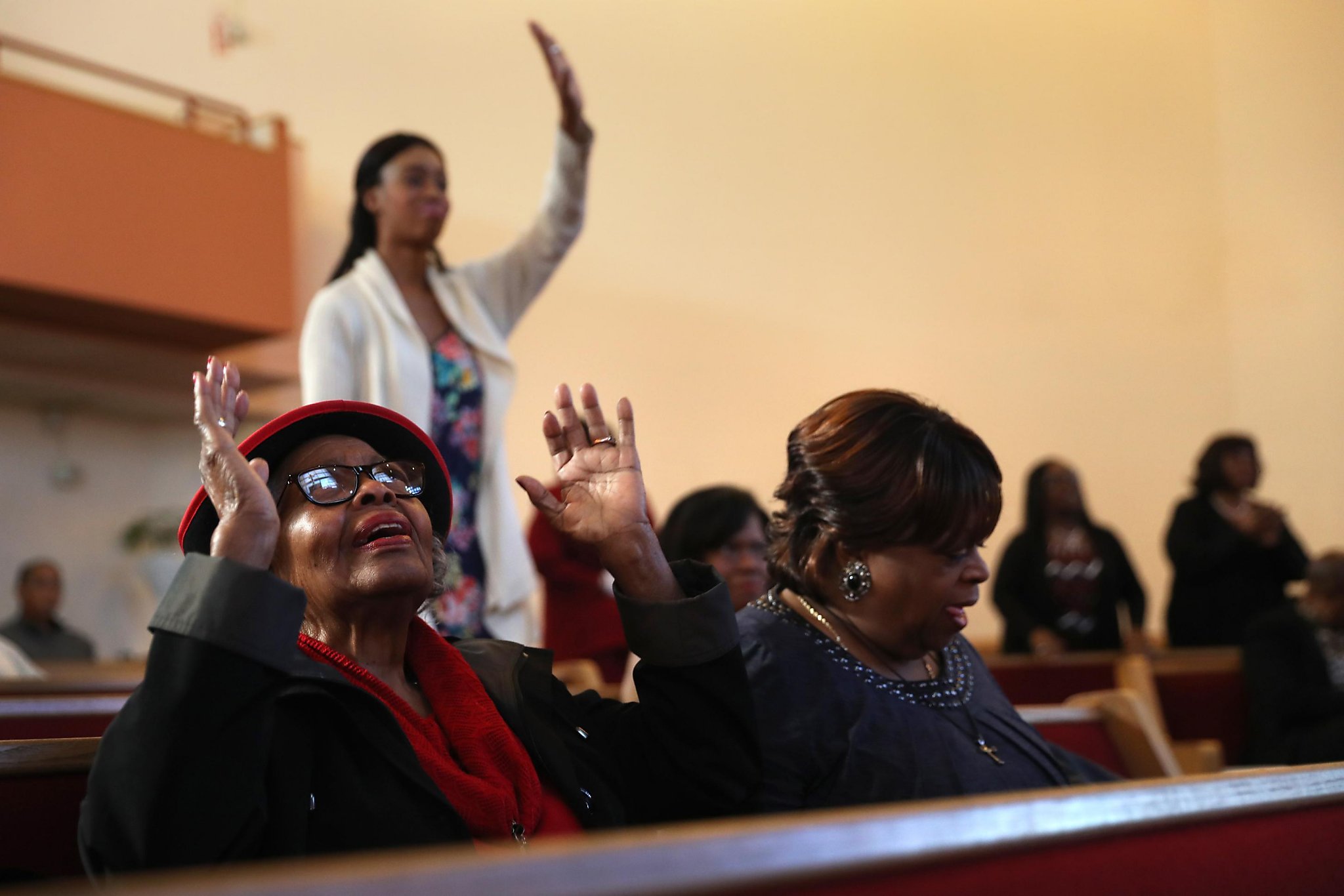 Oakland’s black churches struggle as African Americans leave