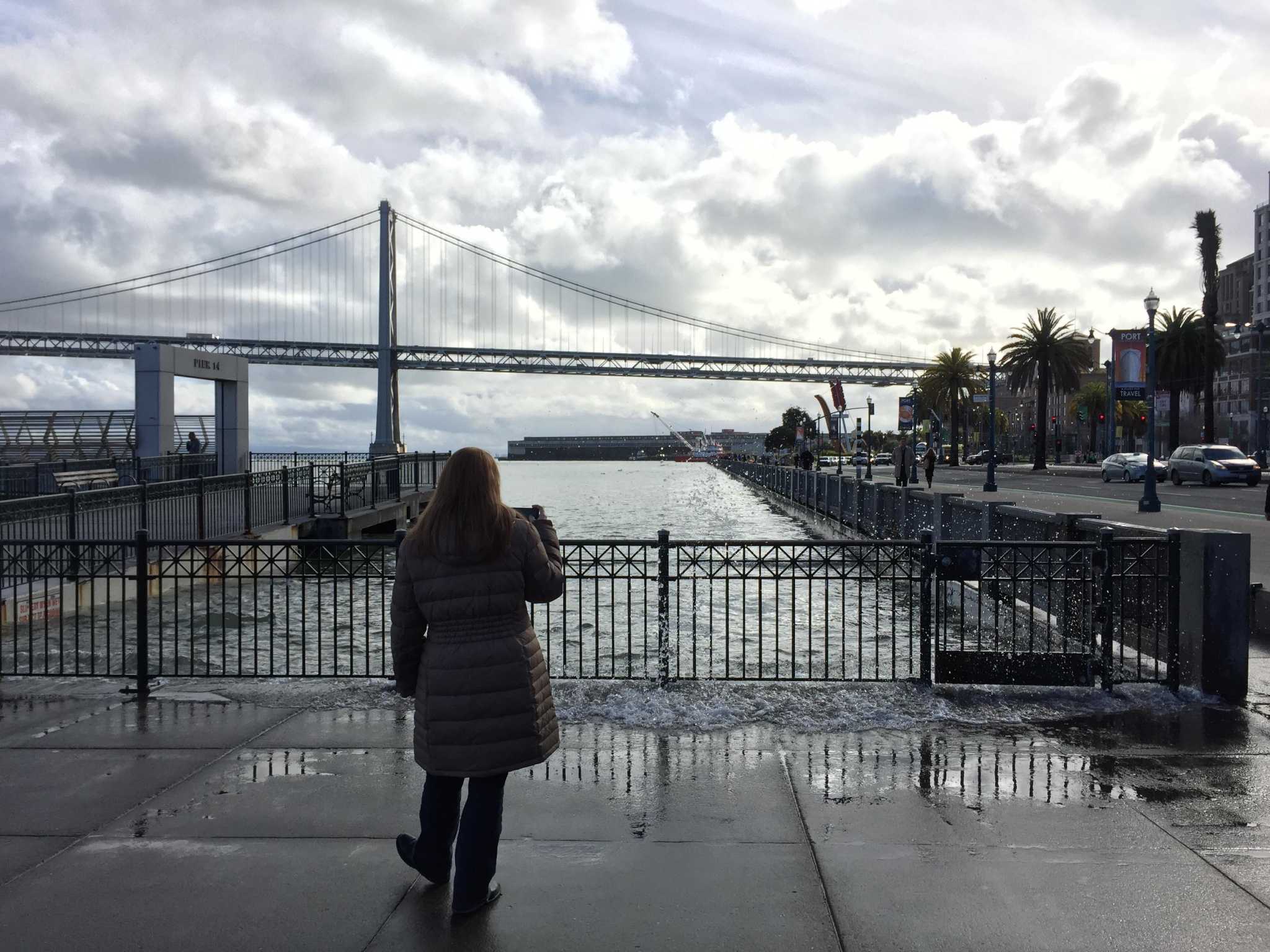 Despite days of rain, ‘high-tide groupies’ seek out king tides