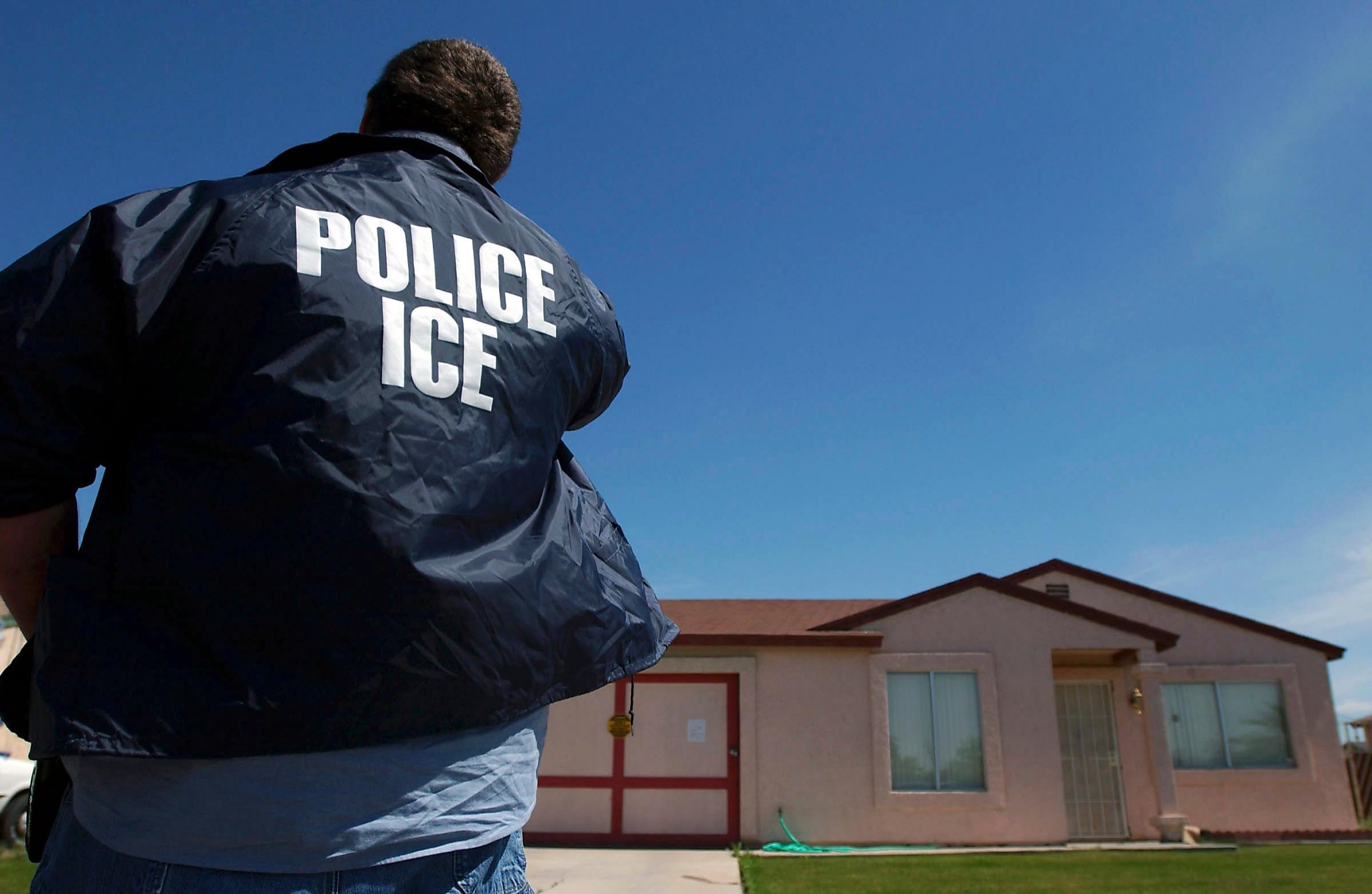 Oakland mayor’s warning puts immigrants, advocates on high alert