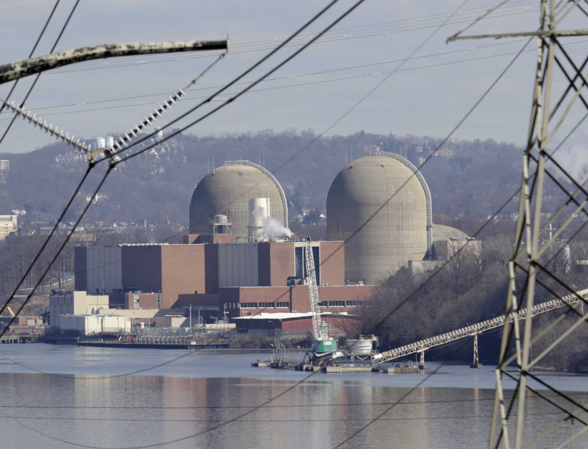 Cuomo officials outline Indian Point closure plans
