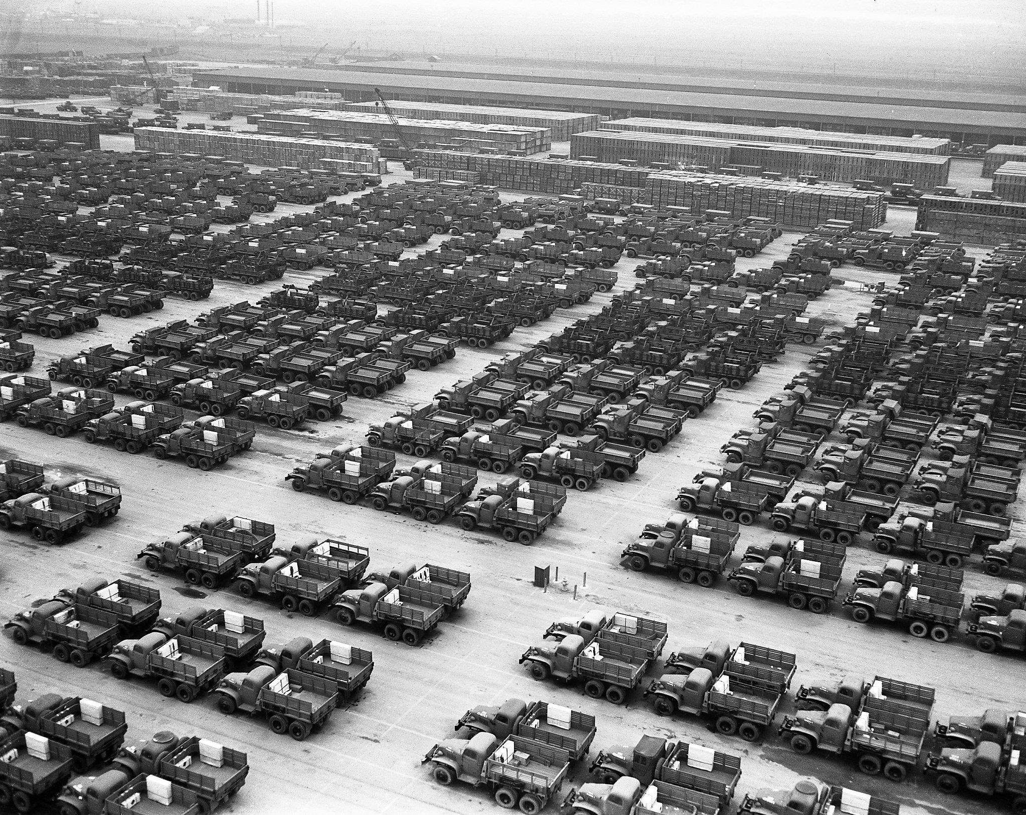 $100 for a jeep? World War II surplus frenzy hits Bay Area