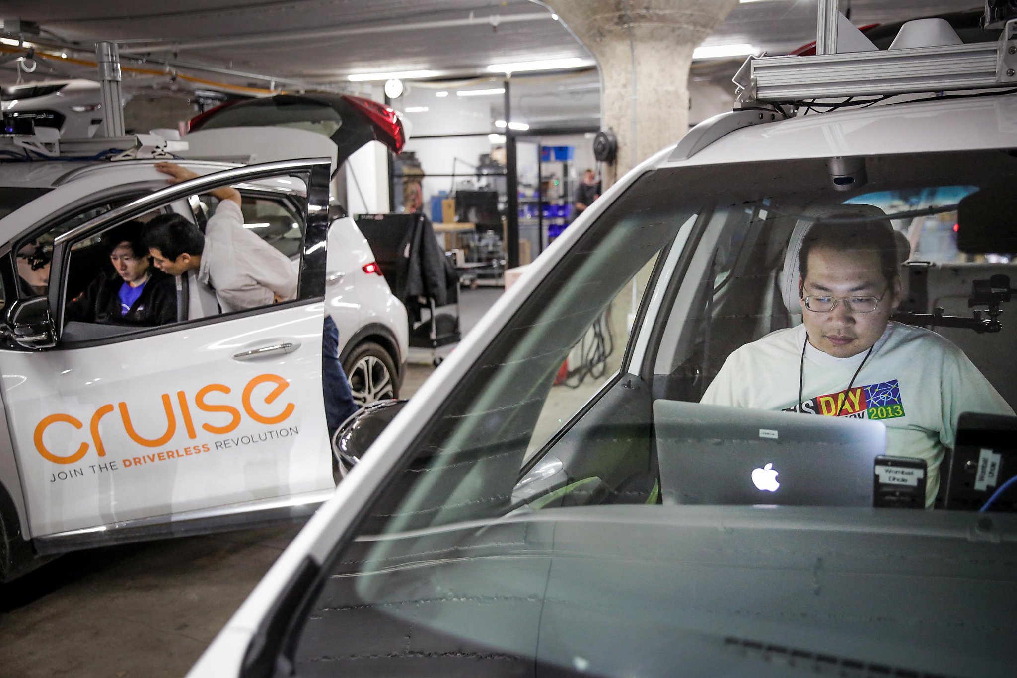 How the Bay Area took over the self-driving car business