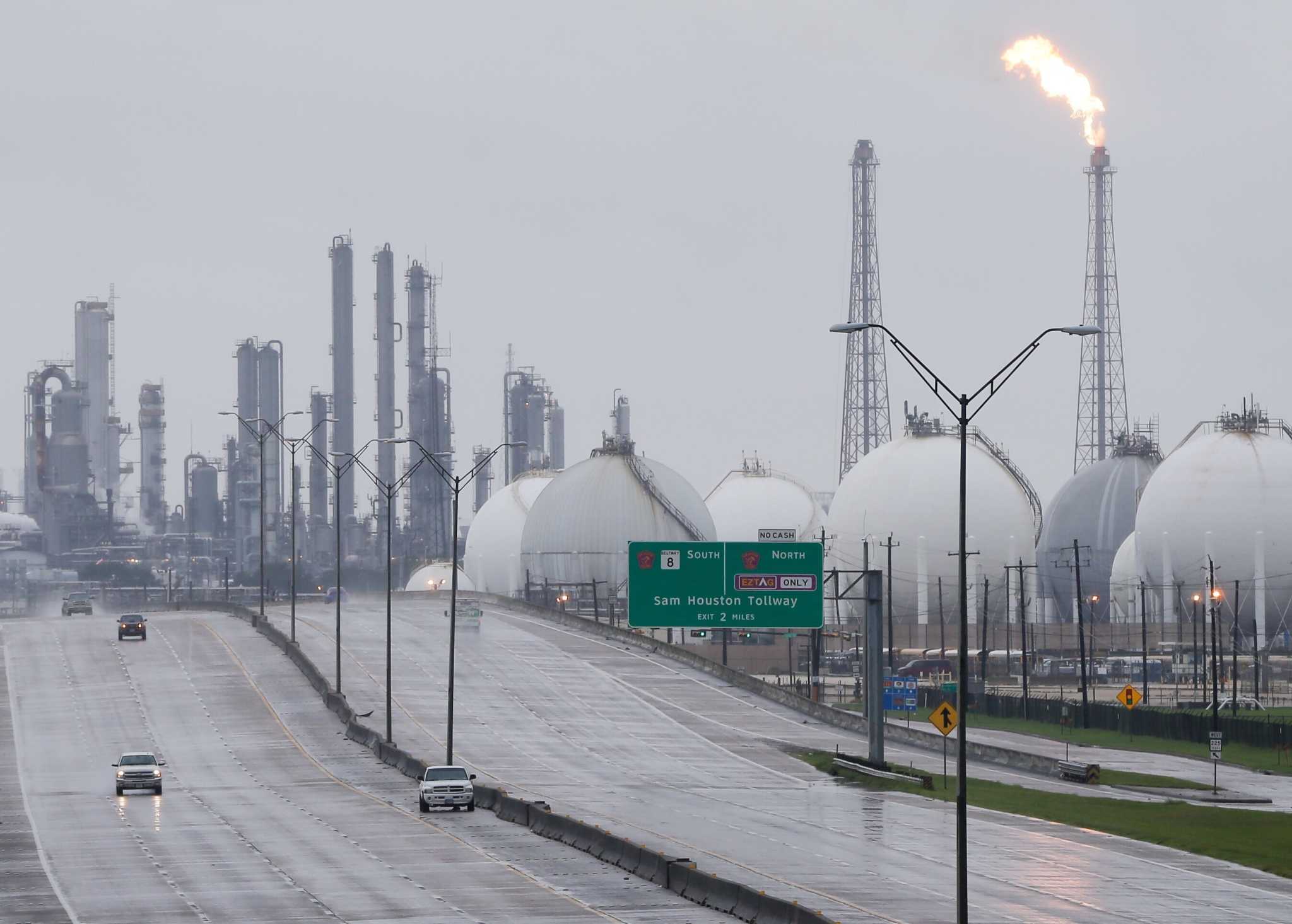 Government ill-equipped to monitor industrial plants damaged by Hurricane Harvey