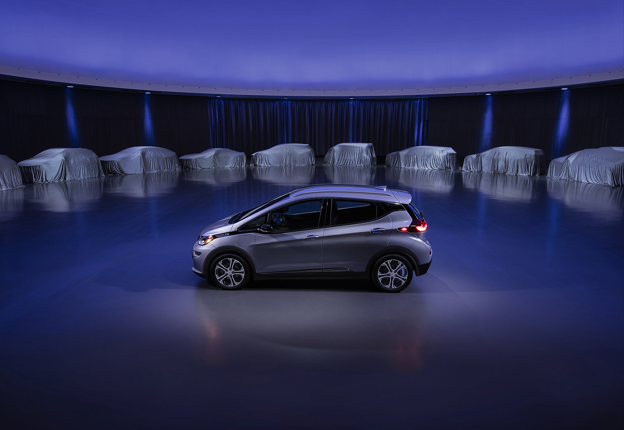 California could ban gasoline cars — if automakers don’t beat state to it