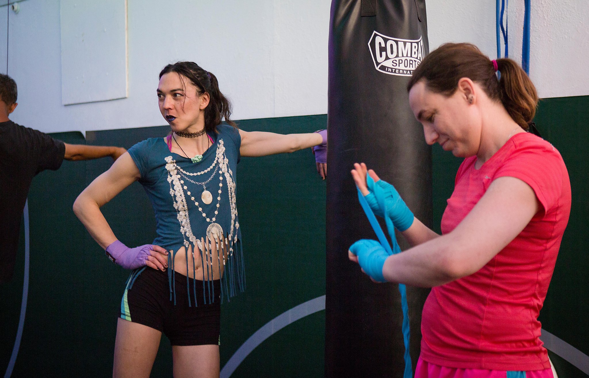 Oakland fight gym opens its doors for all