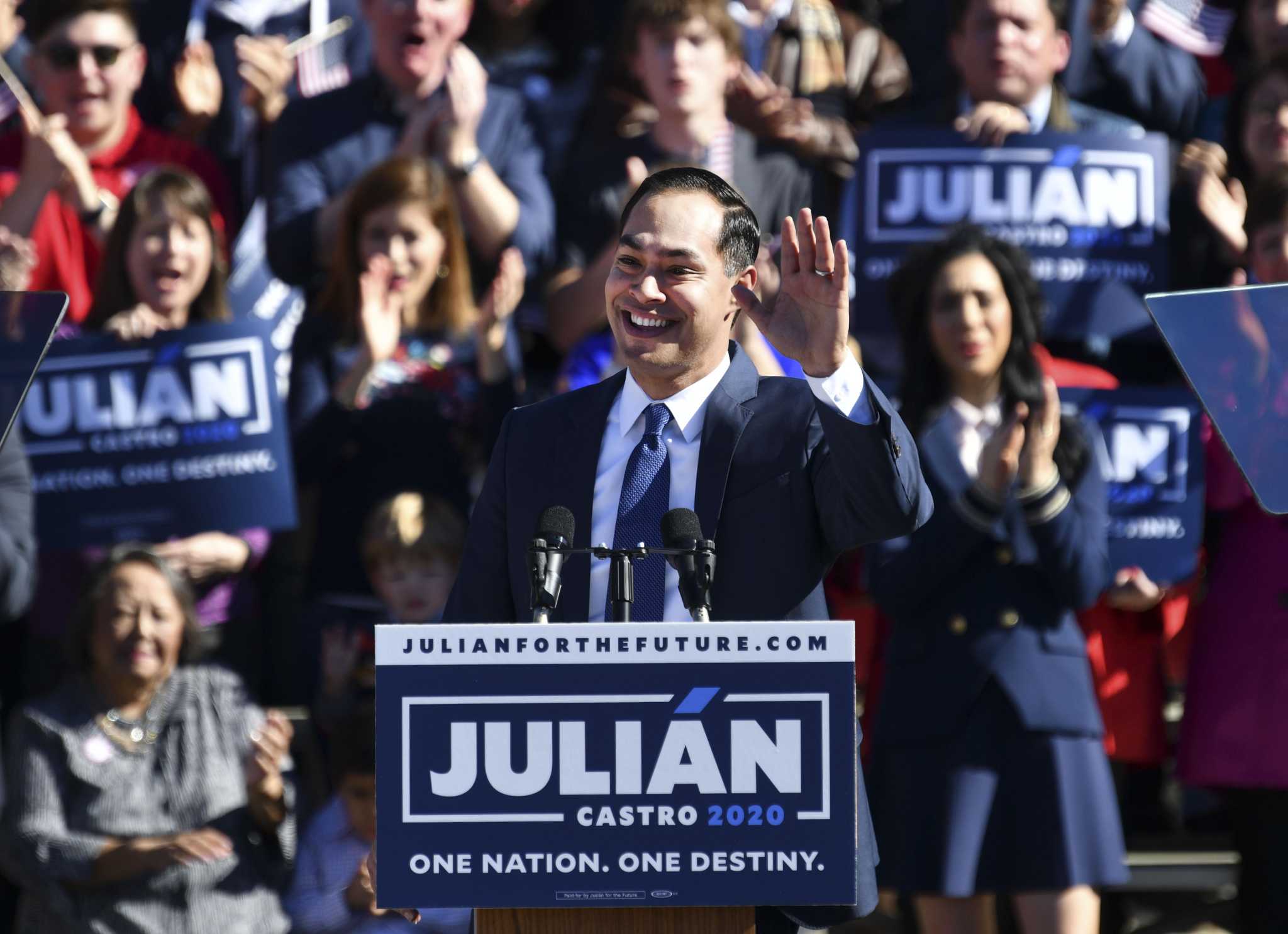 Julián Castro makes first move from the West Side to the West Wing