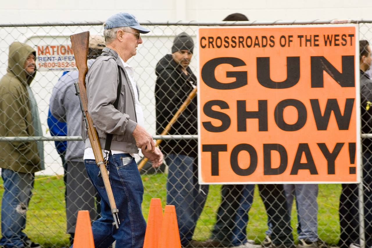 Gun-Show Customers’ License Plates Come Under Scrutiny - WSJ