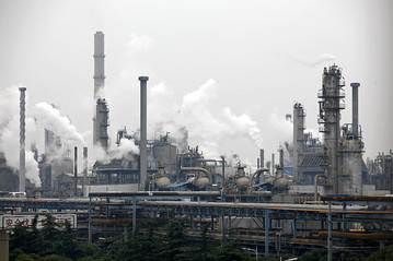 Germany's BASF: China Critic, Investor - WSJ