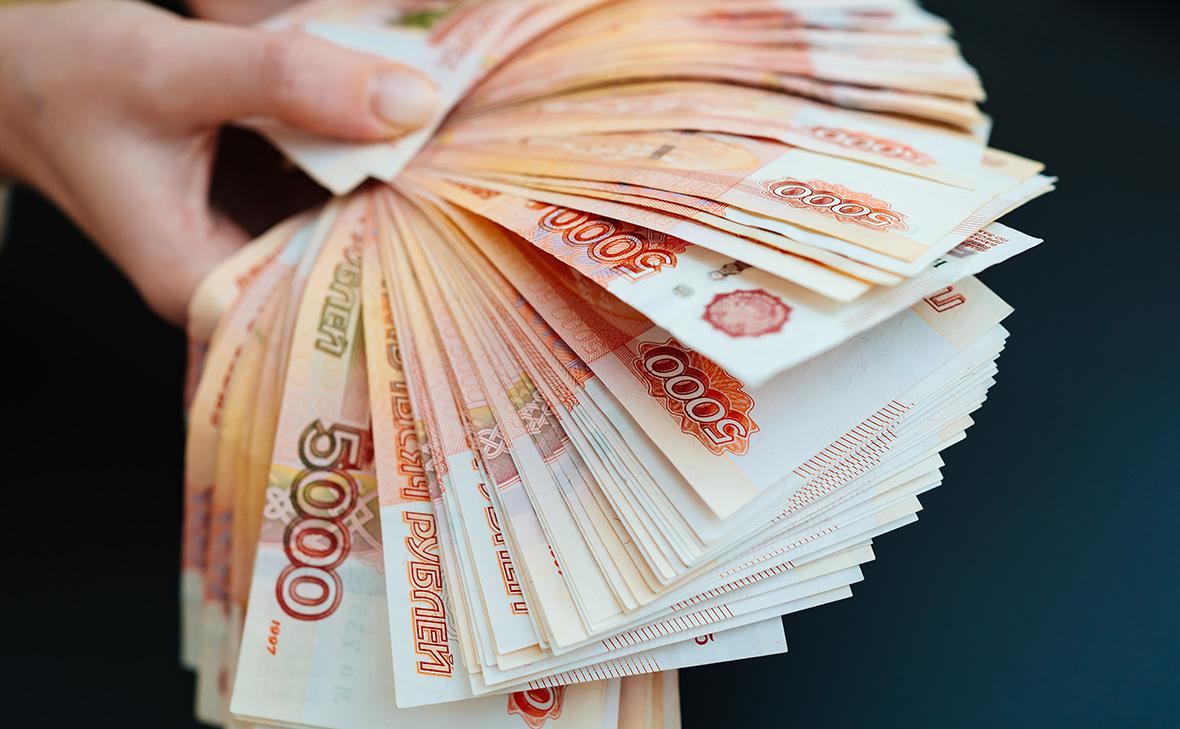 Россияне забрали со счетов ₽1,6 трлн. Куда пошли эти деньги :: РБК