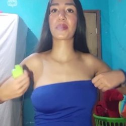 Favelada ama fumar enquanto transa