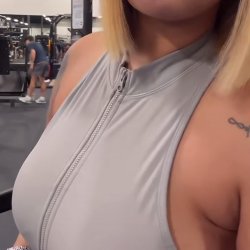 Hot gym girls