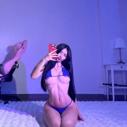 ⠀
